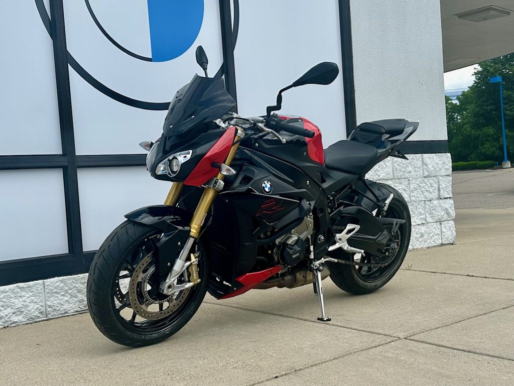 ’18 BMW S 1000 R