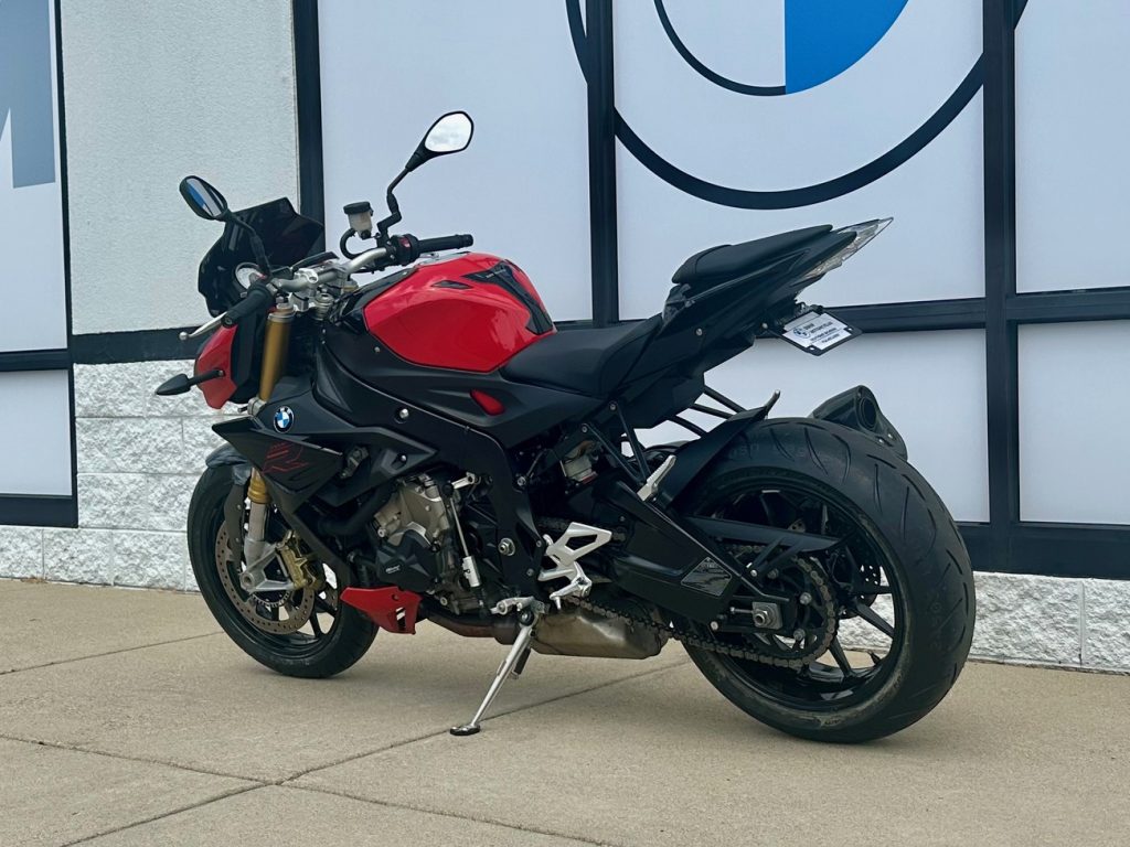 ’18 BMW S 1000 R