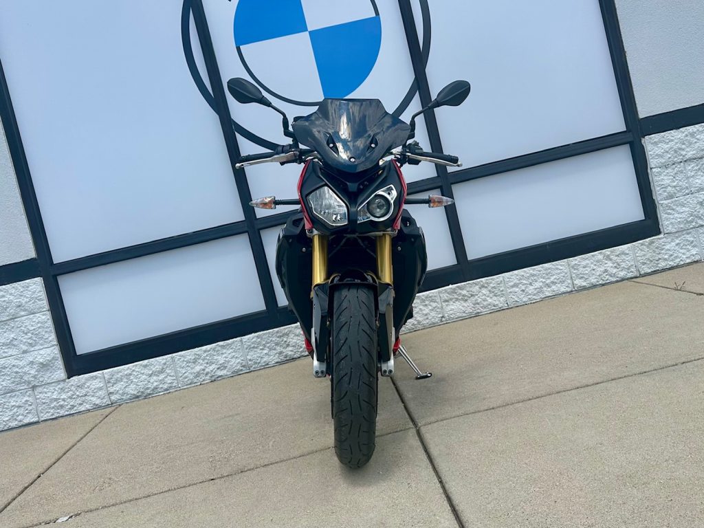 ’18 BMW S 1000 R