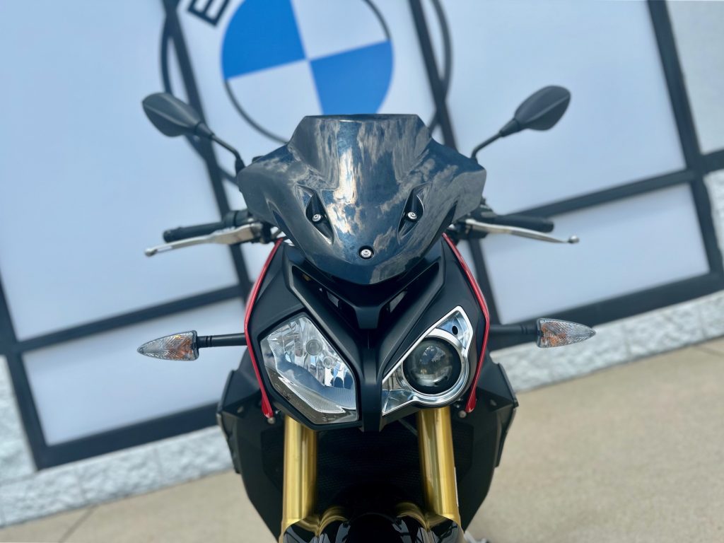 ’18 BMW S 1000 R