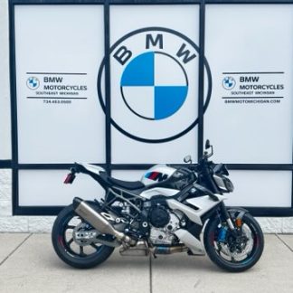 '25 BMW M 1000 R