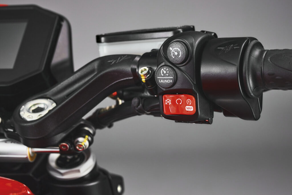 MV Agusta Dragster RC
