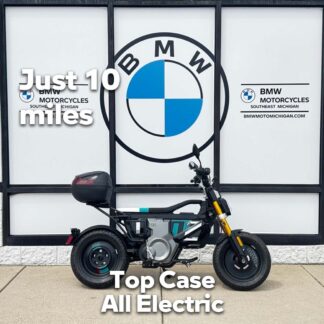 '24 BMW CE02