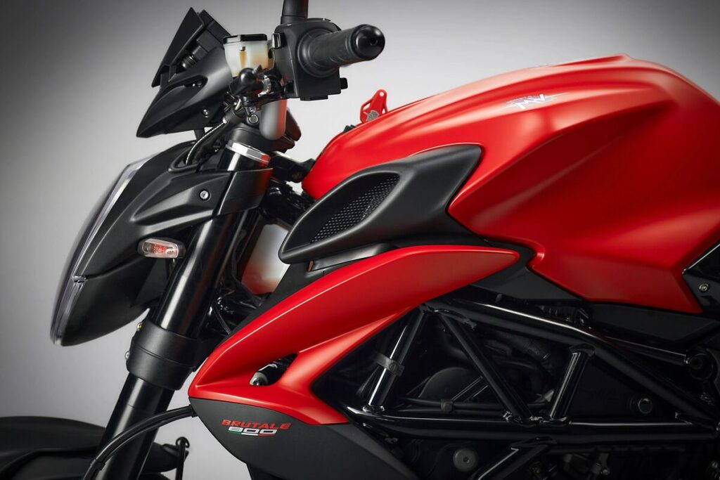 MV Agusta Brutale 800