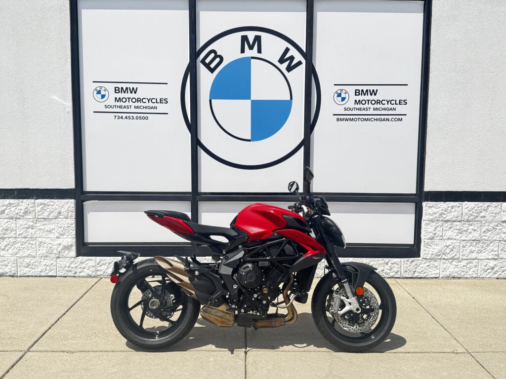 MV Agusta Brutale 800