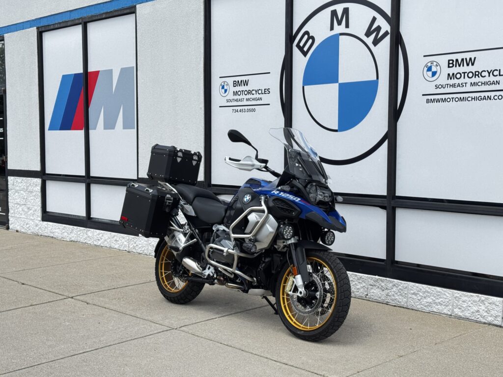 ’24 BMW R1250GS Adventure