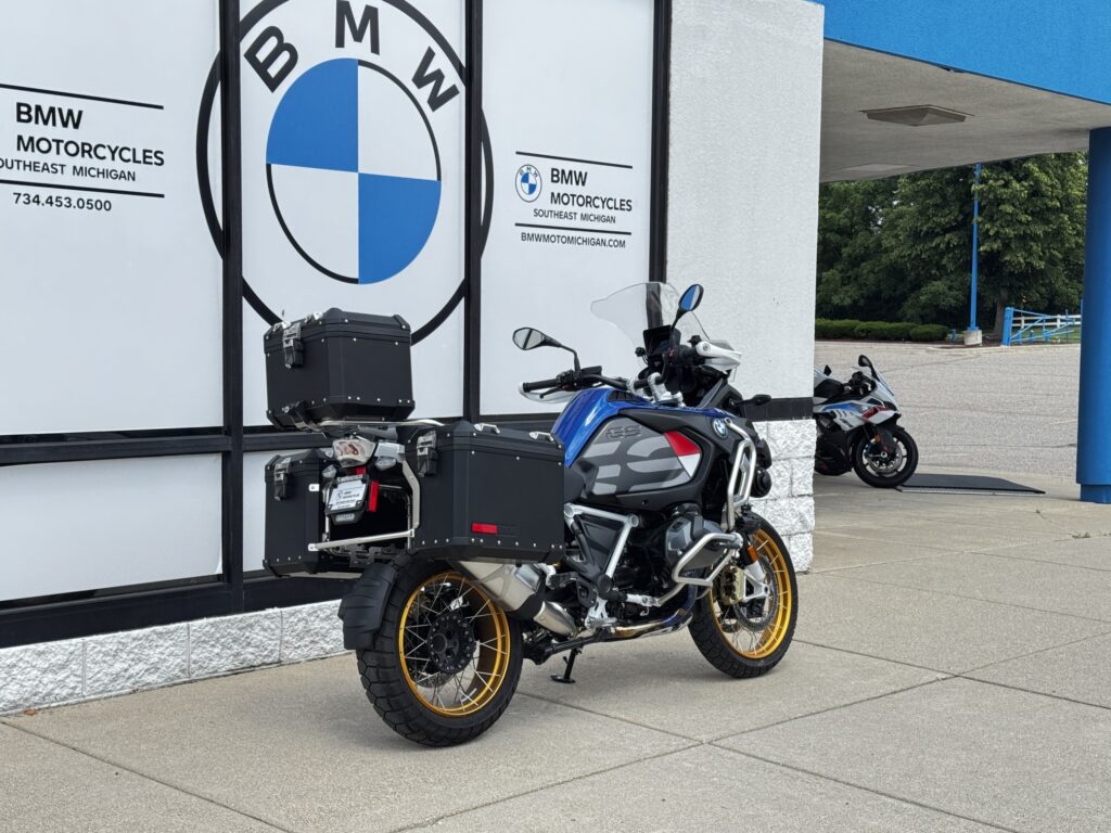 ’24 BMW R1250GS Adventure